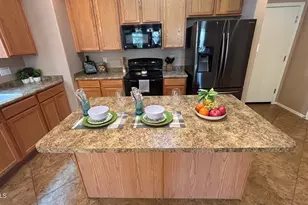 2014 N 77th Glen, Phoenix, AZ 85035 - Photo 9