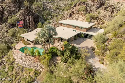7310 N Highcliff Drive, Paradise Valley, AZ 85253 - Photo 7