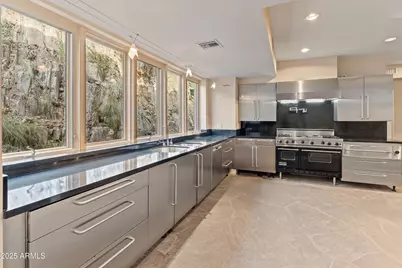 7310 N Highcliff Drive, Paradise Valley, AZ 85253 - Photo 31