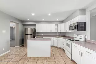 1298 E Barcelona Ave, Casa Grande, AZ 85122 - Photo 11