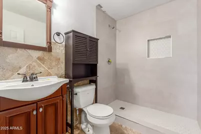 1298 E Barcelona Avenue, Casa Grande, AZ 85122 - Photo 17