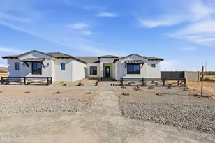 17743 W Dale Ln, Surprise, AZ 85387 - Photo 5