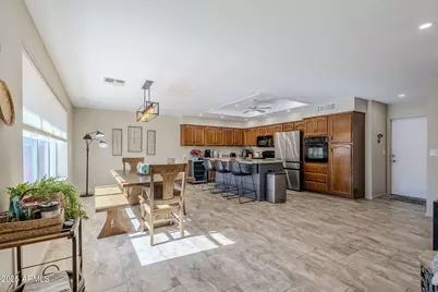 7813 E Nopal Avenue, Mesa, AZ 85209 - Photo 11