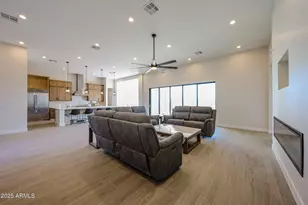 17735 W Dale Ln, Surprise, AZ 85387 - Photo 11