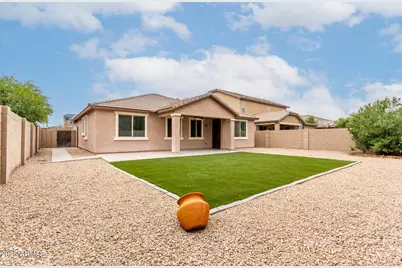 16128 W Desert Flower Drive, Goodyear, AZ 85395 - Photo 17