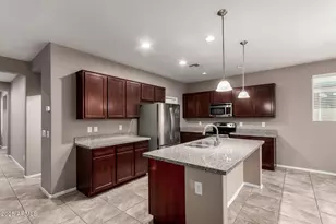 16128 W Desert Flower Dr, Goodyear, AZ 85395 - Photo 5