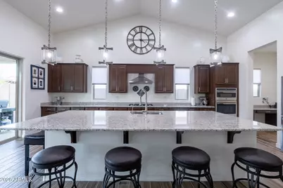 13770 W Blossom Way, Litchfield Park, AZ 85340 - Photo 17