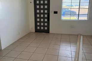 223 E 2nd St, Mesa, AZ 85201 - Photo 5