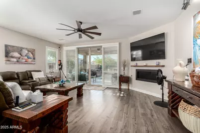 7578 W Tierra Buena Lane, Peoria, AZ 85382 - Photo 9