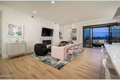 5250 E Deer Valley Drive #303, Phoenix, AZ 85054 - Photo 3