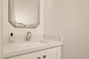 5250 E Deer Valley Dr, Phoenix, AZ 85054 - Photo 15