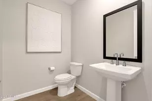 5823 E Rose Garden Ln, Phoenix, AZ 85054 - Photo 11