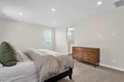 5823 E Rose Garden Lane, Phoenix, AZ 85054 - Photo 13