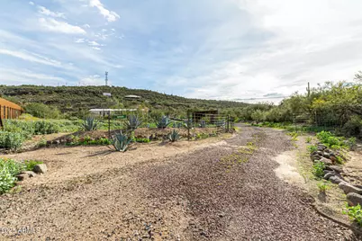 34905 S School Loop Road, Black Canyon City, AZ 85324 - Photo 35