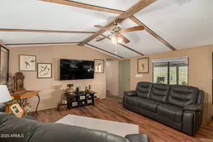 34905 S School Loop Rd, Black Canyon City, AZ 85324 - Photo 11