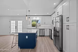 8214 E McDonald Dr, Scottsdale, AZ 85250 - Photo 3