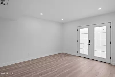 8214 E McDonald Drive, Scottsdale, AZ 85250 - Photo 5