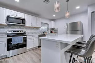 6959 W Solano Dr, Glendale, AZ 85303 - Photo 7