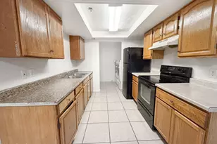 4241 N 69th Dr, Phoenix, AZ 85033 - Photo 1