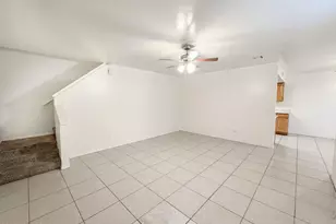 4241 N 69th Dr, Phoenix, AZ 85033 - Photo 3