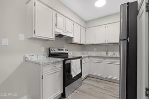 906 S Acapulco Ln, Tempe, AZ 85281 - Photo 13