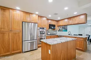 7161 E Rancho Vista Dr, Scottsdale, AZ 85251 - Photo 1