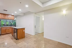 7161 E Rancho Vista Dr, Scottsdale, AZ 85251 - Photo 9