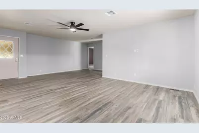 3036 E Utopia Road #12, Phoenix, AZ 85050 - Photo 1