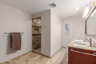 3036 E Utopia Rd, Phoenix, AZ 85050 - Photo 17