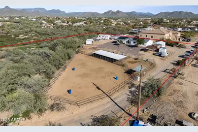 1218 E Sentinel Rock Road, Phoenix, AZ 85086 - Photo 1