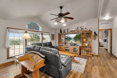 1218 E Sentinel Rock Road, Phoenix, AZ 85086 - Photo 25