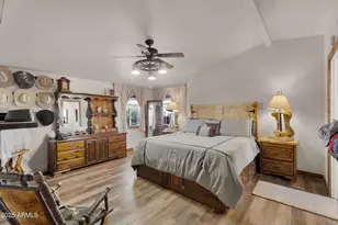 1218 E Sentinel Rock Rd, Phoenix, AZ 85086 - Photo 31