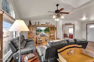 1218 E Sentinel Rock Rd, Phoenix, AZ 85086 - Photo 17