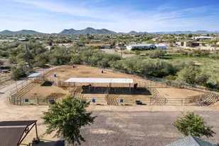 1218 E Sentinel Rock Rd, Phoenix, AZ 85086 - Photo 11