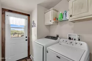 1218 E Sentinel Rock Rd, Phoenix, AZ 85086 - Photo 47