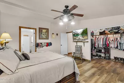 1218 E Sentinel Rock Road, Phoenix, AZ 85086 - Photo 33