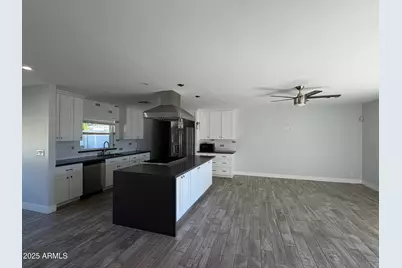 8062 E Edgemont Avenue, Scottsdale, AZ 85257 - Photo 3