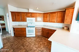 17200 W Bell Rd, Surprise, AZ 85374 - Photo 15