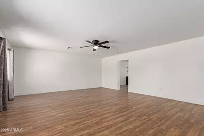 709 E Edison Avenue, Buckeye, AZ 85326 - Photo 7