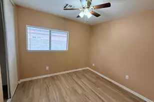 15687 W Acapulco Ln, Surprise, AZ 85379 - Photo 9