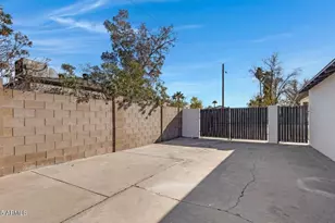 2320 E Whitton Ave, Phoenix, AZ 85016 - Photo 15