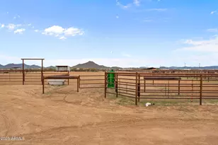 46130 W Trotter Rd, Wickenburg, AZ 85390 - Photo 33