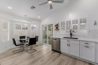 3949 W Chama Drive, Glendale, AZ 85310 - Photo 9