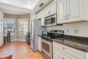 7949 E Joshua Tree Ln, Scottsdale, AZ 85250 - Photo 13