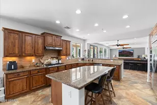 30402 N 123rd Ln, Peoria, AZ 85383 - Photo 5
