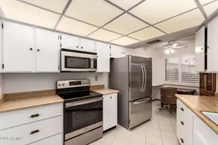 19667 N Star Ridge Dr, Sun City West, AZ 85375 - Photo 9