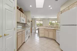 15815 W Wildflower Dr, Surprise, AZ 85374 - Photo 19