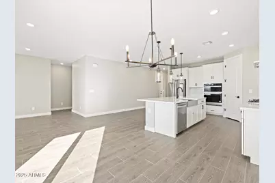 17626 W College Drive, Goodyear, AZ 85395 - Photo 9