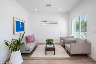 4202 N 10th St, Phoenix, AZ 85014 - Photo 1