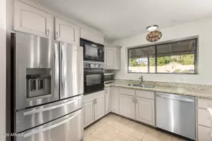 314 E El Caminito Dr, Phoenix, AZ 85020 - Photo 13